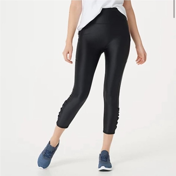 Zuda Interlock Knit Leggings with Twist Trim Detail size Large - Picture 9 of 11